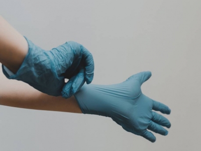 Comment enfiler ses gants ?